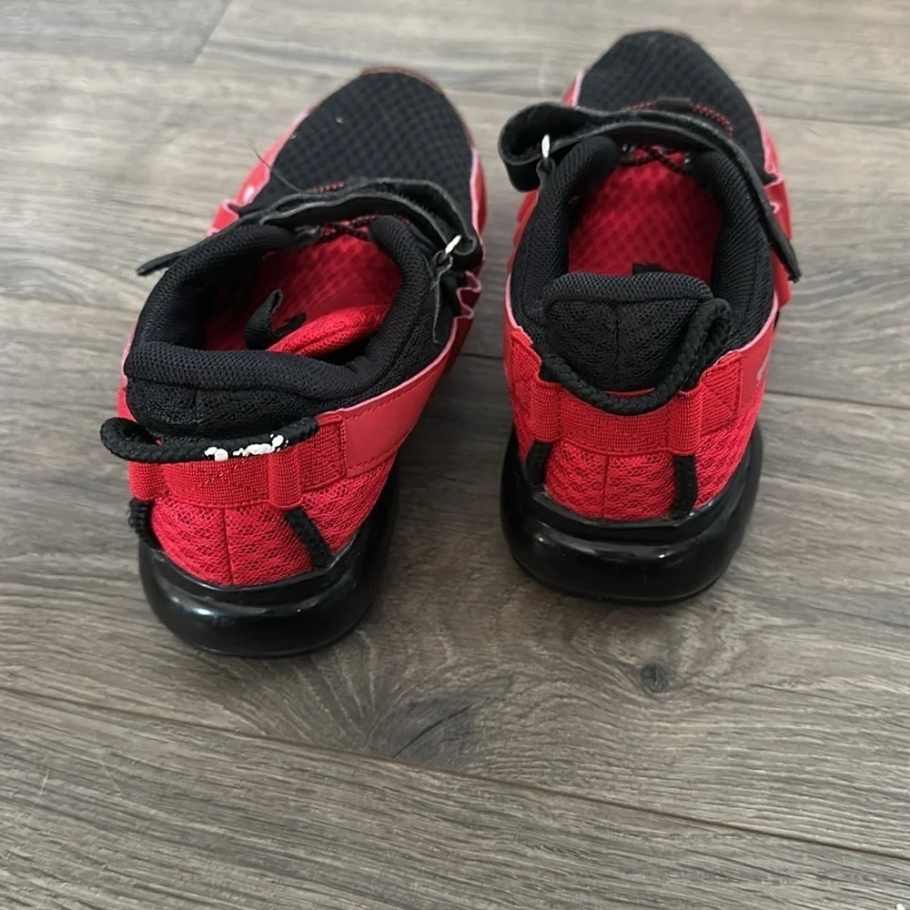 Mens Black and Red Sneakers size 35